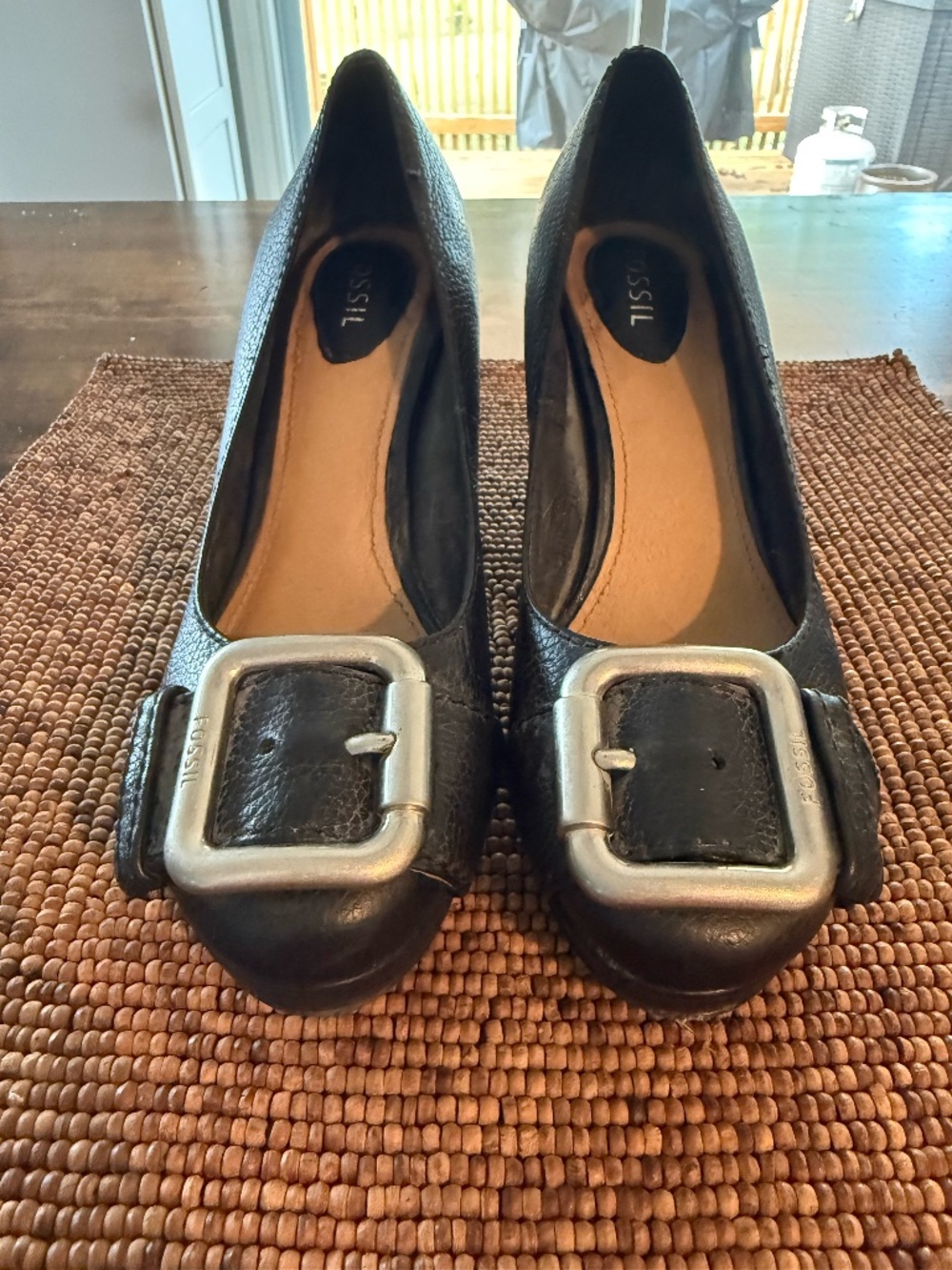 Fossil Black Pebbled Leather Large Buckle Block Heel Pumps Size 5.5